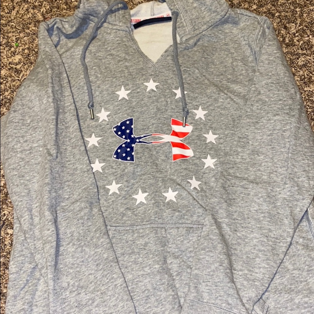 Under armor sweatshirt